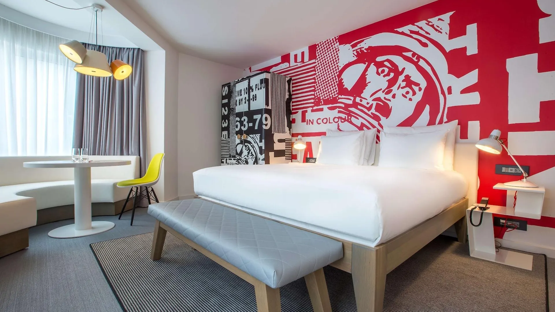 Radisson Red Brussels Hotel