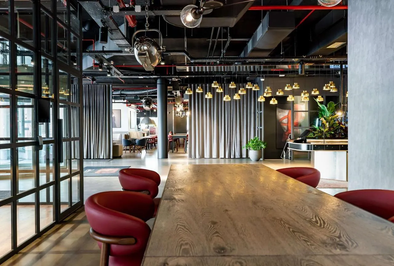 Radisson Red Brussels Hotel