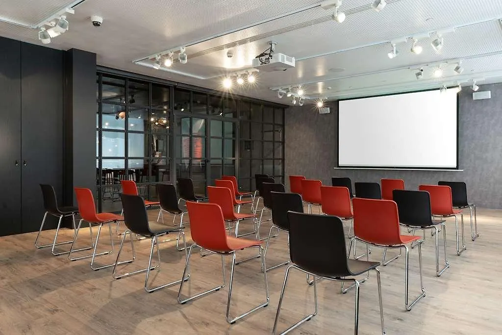 Radisson Red Brussels Hotel
