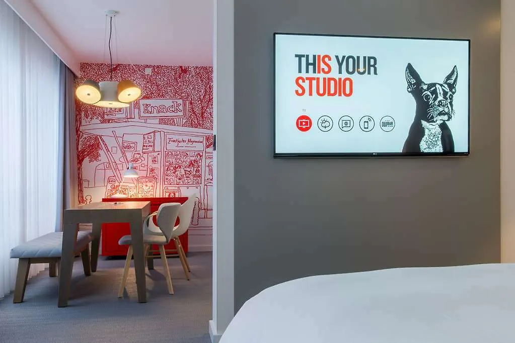 Radisson Red Brussels Hotel