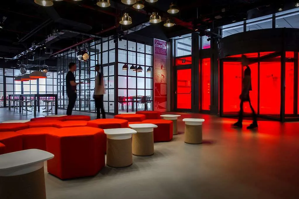 Radisson Red Brussels Hotel