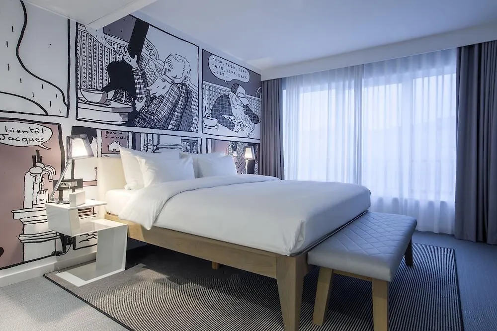 Hotel Radisson Red Brussels Ixelles 4*,